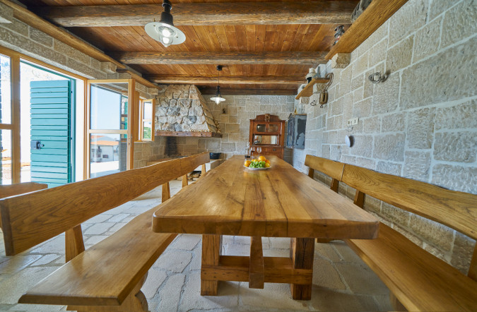 Villa Mladenka with Heated Infinity Pool, Dalmatia, Croatia Jesenice