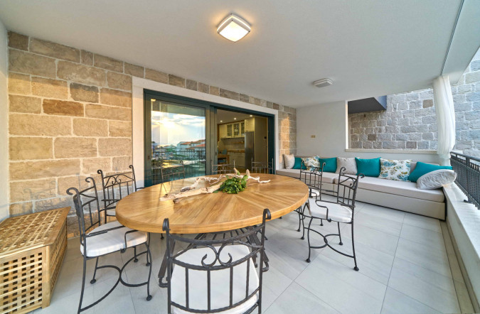 Villa Mladenka with Heated Infinity Pool, Dalmatia, Croatia Jesenice