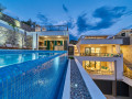 Villa Mladenka with Heated Infinity Pool, Dalmatia, Croatia Jesenice